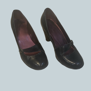 Indigo Black Leather Mary Jane pumps